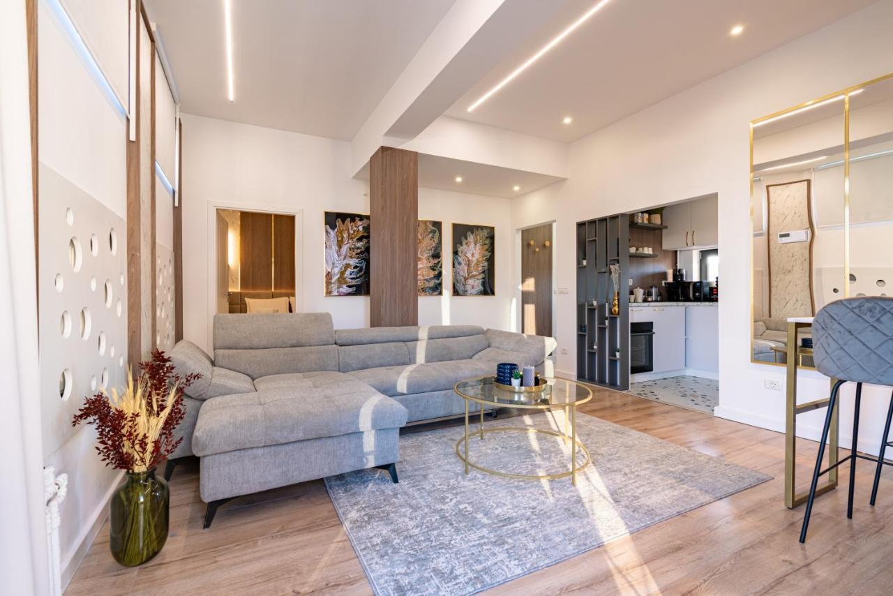 Golden View - Breathtaking Location In Bucharest Apartment Exterior photo