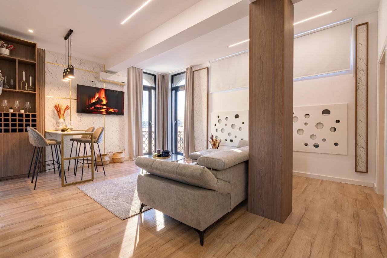Golden View - Breathtaking Location In Bucharest Apartment Exterior photo