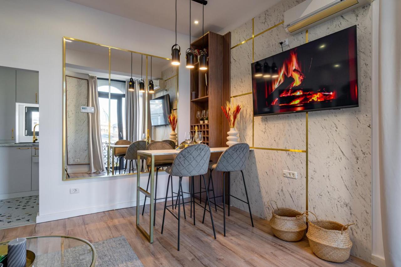Golden View - Breathtaking Location In Bucharest Apartment Exterior photo